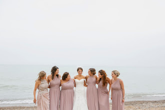 Wedding photographer Caitlin Hazelton. Photo of 18.05.2023