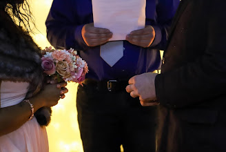 婚禮攝影師Alex Tenorio. 09.03.2020的照片