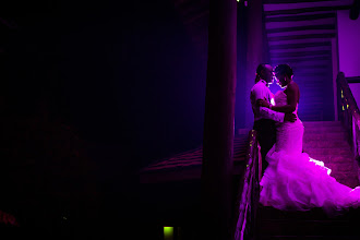 婚礼摄影师Antony Trivet. 06.05.2024的图片