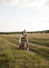 Wedding photographer Tata Lark. Photo of 04.11.2024