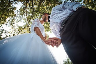 Düğün fotoğrafçısı Vladimir Ovcharov. Fotoğraf 17.10.2019 tarihinde
