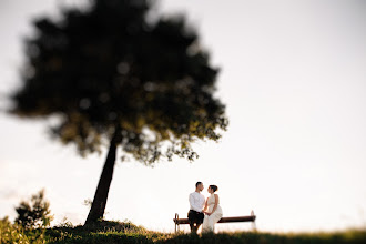 Jurufoto perkahwinan Denis Dzekan. Foto pada 18.07.2020