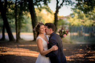 Wedding photographer Toño Villar. Photo of 21.04.2020