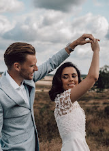 Huwelijksfotograaf Cheyene Tsirakos. Foto van 02.12.2022