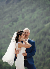 Wedding photographer Alina Kukhareva. Photo of 17.03.2021