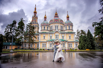 Jurufoto perkahwinan Vladimir Amangaliev. Foto pada 03.10.2023