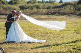 Bröllopsfotografer Christos Leontis. Foto av 18.04.2024