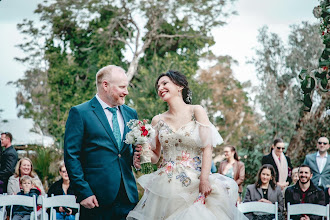 Wedding photographer Lana Ge. Photo of 03.11.2020