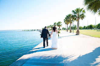 Fotógrafo de casamento Lugdivine Bonomo. Foto de 13.04.2019