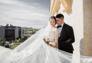 Wedding photographer Dauren Aytkaziev. Photo of 28.02.2019