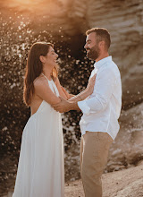 Jurufoto perkahwinan Symeon Kousiappas. Foto pada 29.04.2024
