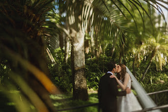 Wedding photographer Bradley Zisow. Photo of 17.03.2025