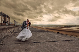 Fotógrafo de bodas Declan West. Foto del 01.07.2019