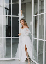 Nhiếp ảnh gia ảnh cưới Anna Davydova. Ảnh trong ngày 07.12.2022