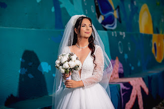 Fotógrafo de bodas Costin Tertess. Foto del 27.05.2024