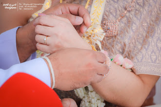 婚禮攝影師Wiyawat Nanakhon. 08.09.2020的照片