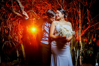 Весільний фотограф Uriel Andres Solano Sanchez. Фотографія від 25.04.2024