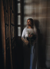 Düğün fotoğrafçısı Zhenya Istinova. Fotoğraf 24.09.2023 tarihinde