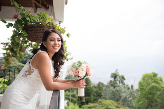 Jurufoto perkahwinan Vanessa Diaz. Foto pada 13.07.2020