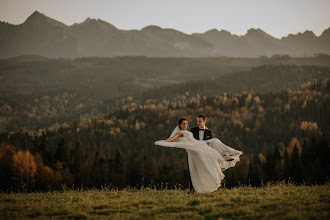 Wedding photographer Grzegorz Data. Photo of 10.03.2021