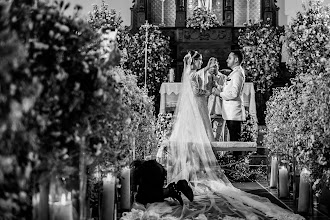 Wedding photographer Albertts Lozada. Photo of 13.10.2025