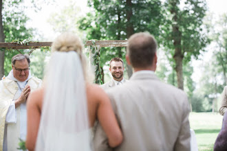 Fotograf ślubny Lauren Muckler. Zdjęcie z 08.09.2019