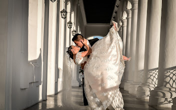 婚礼摄影师Jhon Castillo. 11.03.2025的图片
