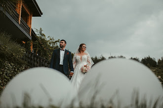 Svatební fotograf Toti Badzhakov. Fotografie z 09.08.2022