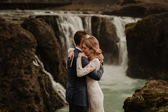 Wedding photographer Natallia Nikolaichik. Photo of 26.10.2022