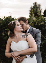 Nhiếp ảnh gia ảnh cưới Jordan Kelm. Ảnh trong ngày 01.06.2023