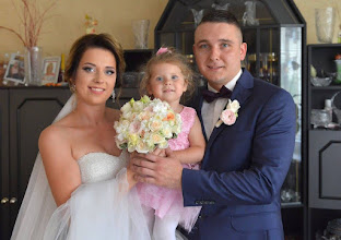 Jurufoto perkahwinan Piotr Ponikwicki. Foto pada 10.03.2020
