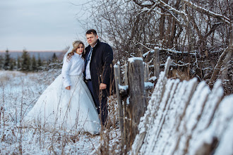 Fotógrafo de casamento Rinat Makhmutov. Foto de 28.11.2021