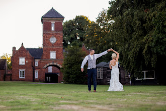 Fotógrafo de bodas James Thundercliffe. Foto del 15.02.2023