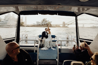 Wedding photographer Anton Kross. Photo of 31.10.2025