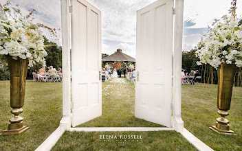 Wedding photographer Elena Russel. Photo of 26.08.2019