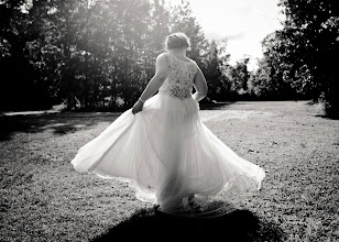 Wedding photographer Emma Jae. Photo of 18.05.2023