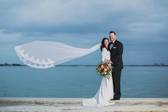 Wedding photographer Emilie Becker. Photo of 08.10.2020