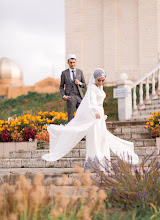 Düğün fotoğrafçısı Elena Tokareva. Fotoğraf 04.05.2024 tarihinde