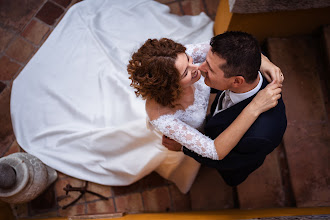 Fotografo di matrimoni Sira Falso. Foto del 17.05.2025