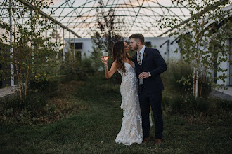 Photographe de mariage Dawn Honsky. Photo du 18.05.2023