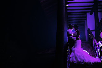 Düğün fotoğrafçısı Antony Trivet. Fotoğraf 06.05.2024 tarihinde
