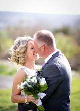 Wedding photographer Catherine Barnes. Photo of 04.05.2023
