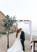 Wedding photographer Anastasiya Mokra. Photo of 15.09.2025