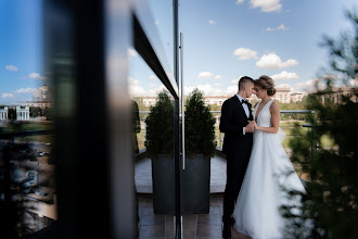 Düğün fotoğrafçısı Ekaterina Bobrova. Fotoğraf 11.08.2021 tarihinde