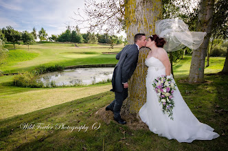 Wedding photographer Niki Fowler. Photo of 02.07.2019